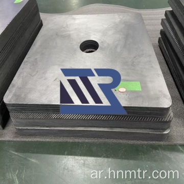 لوحة مثقبة للألياف الكربونية